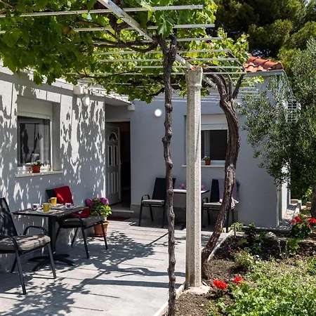 Roza Apartment
